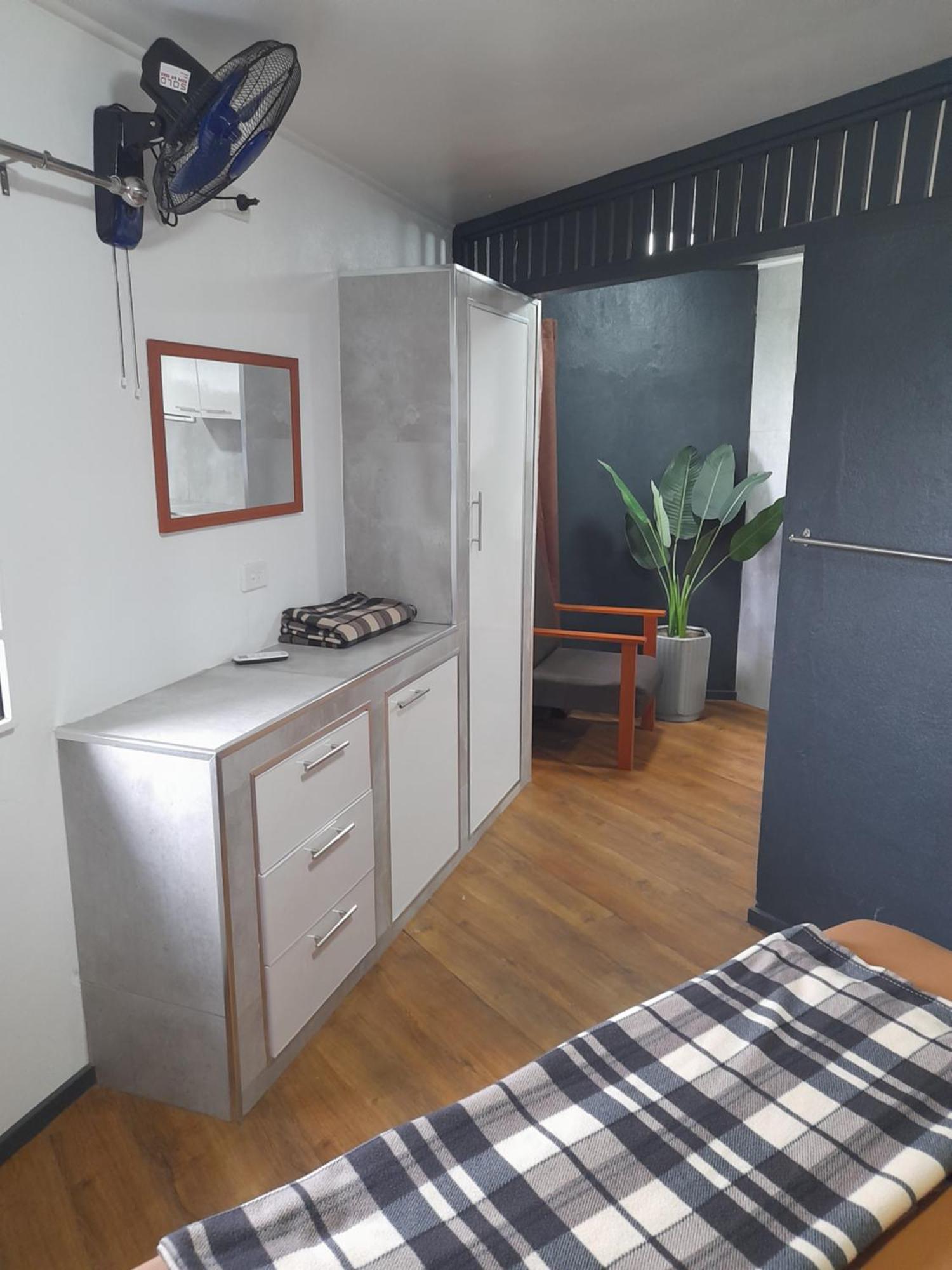 Apartment Bidesi *